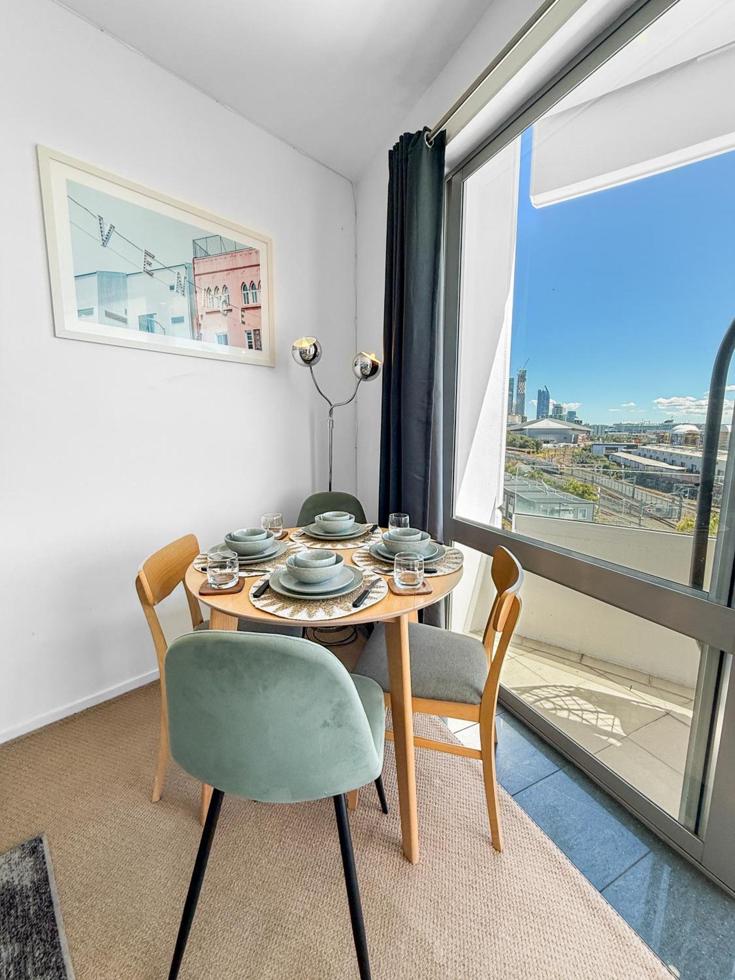 Le Mirage- Stylish, Central Apartment With Pools, Sauna, More Auckland Esterno foto